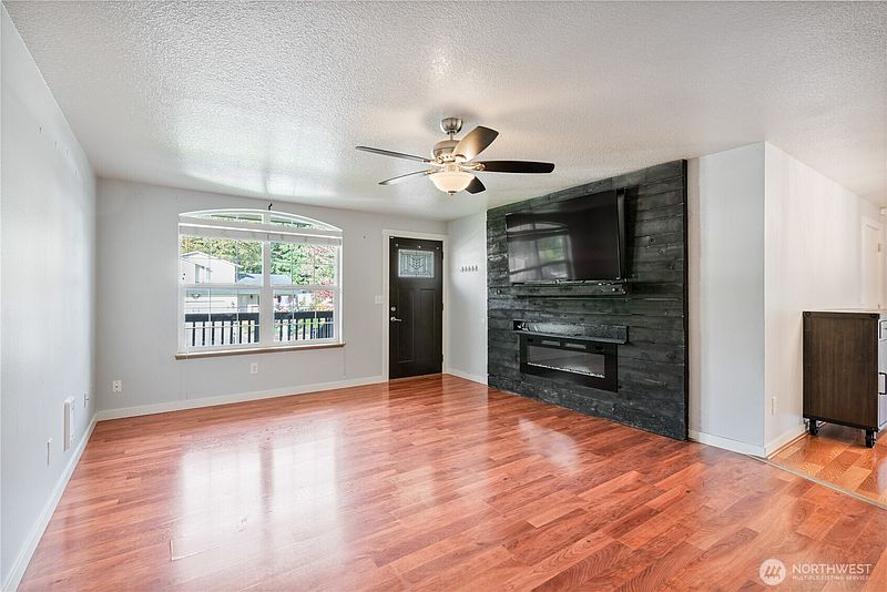 4th image of 148 Greystone Road