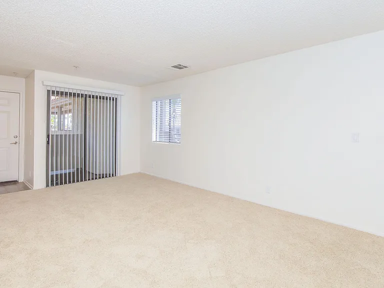 Glenoaks Terrace Apartments — Photo 13