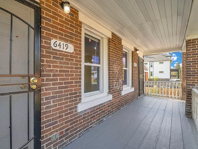 6423 Hazlett St — Photo 35
