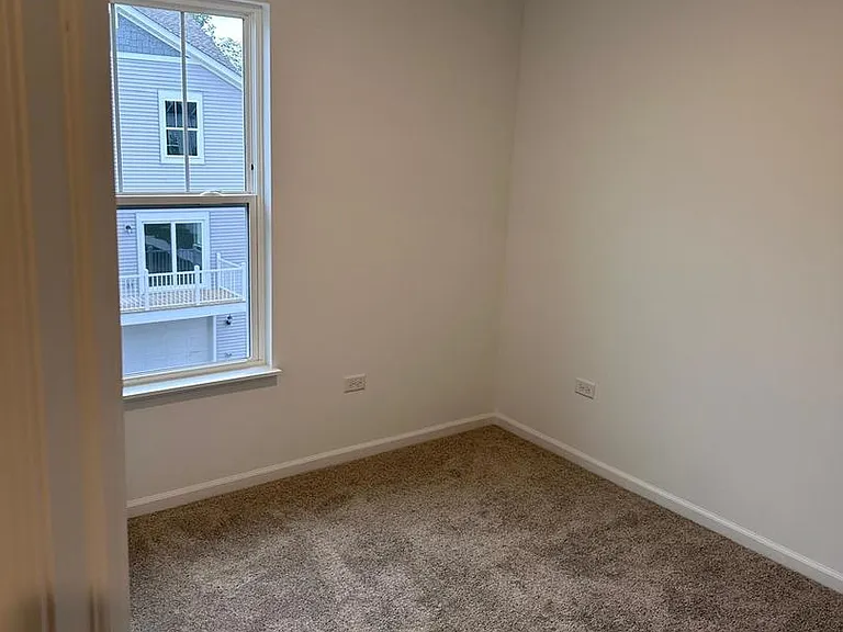 560 Wolverine Dr — Photo 13