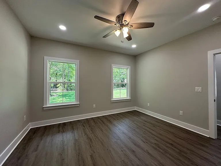 1332 Jackson St — Photo 22