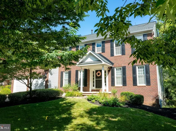 2416 Goldenrain Ct, Crofton, MD 21114