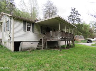 569 Carroll Hollow Rd, Clinton, TN 37716