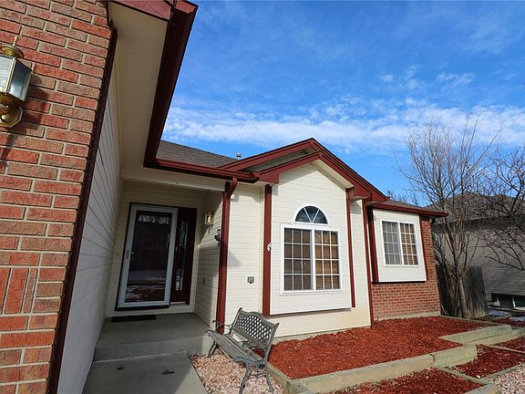 4th image of 2589 Jarett Dr