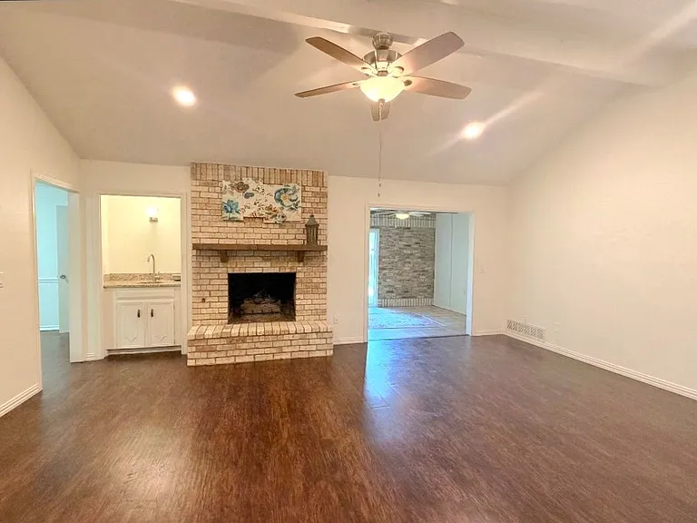 3433 Lynbrook Dr — Photo 5