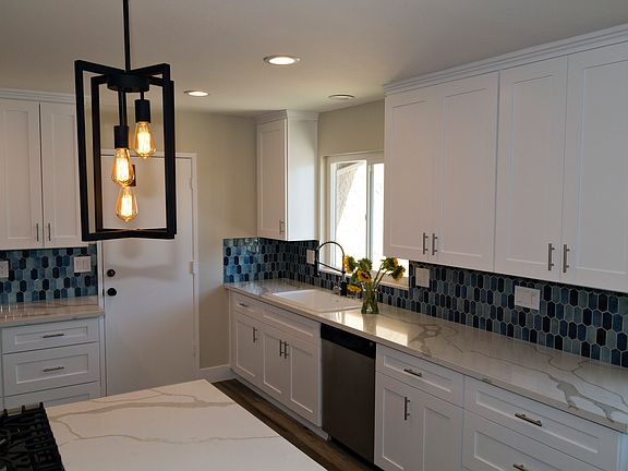 4th image of 638 Cortez Ave