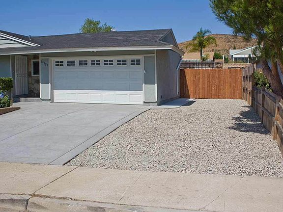 Loads of motorhome / RV / Trailer / Boat / Toyhauler parking