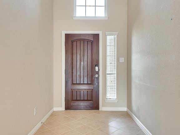 5th image of 1404 Nacona Dr