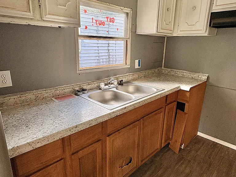 428 Lafayette Rd #27 — Photo 3