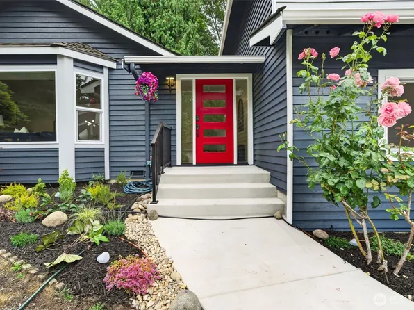 4211 210th Place NE, Sammamish, WA 98074