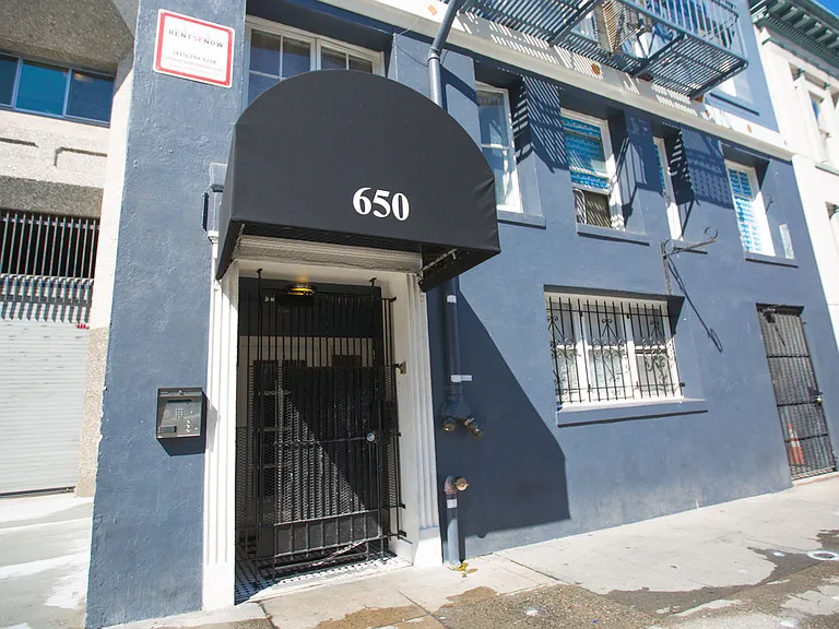 650 Ellis — Photo 21