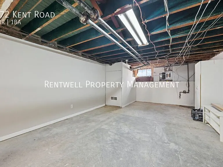 272 Kent Rd — Photo 22