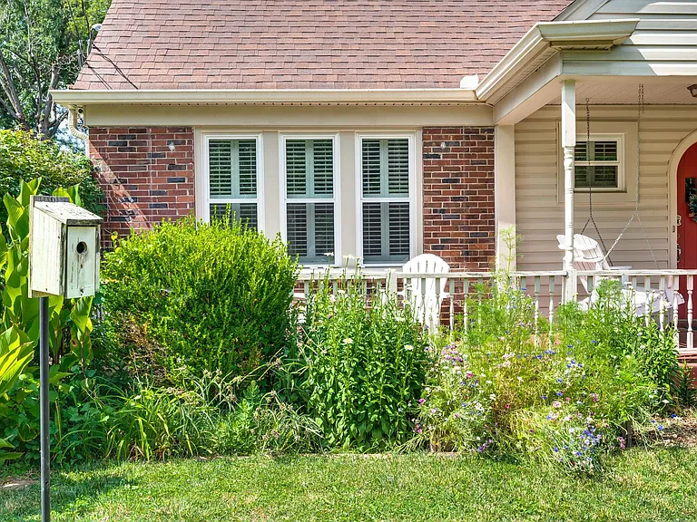 1114 Woodvale Dr — Photo 29