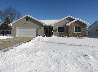 3225 Thornton Dr, Janesville, WI 53548