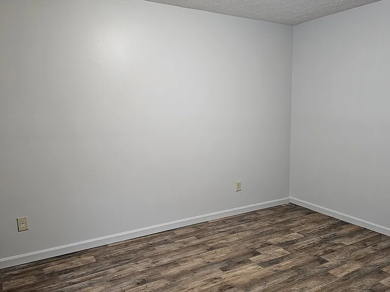2835 Springdale Rd #B — Photo 19