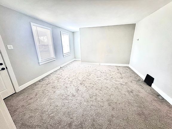 2nd image of 302 N High St Unit B