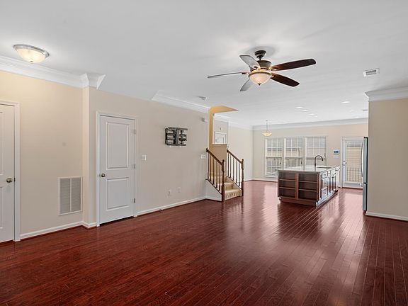 5th image of 116 Apricot St