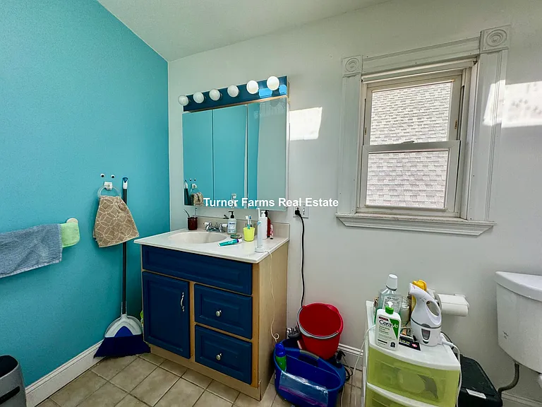 35 Cameron Ave #2R — Photo 28