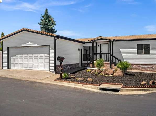 196 Rock River Dr, Vallejo, CA 94589