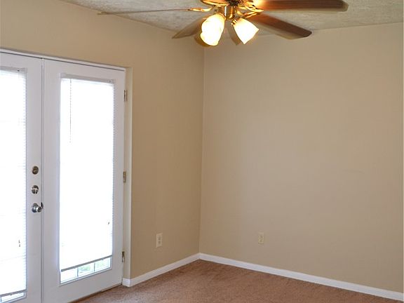 4th image of 705 San Pedro Dr #B