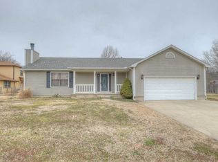 430 W Rudondo Dr, Webb City, MO 64870