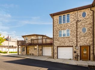 1430 Shore Dr, Bronx, NY 10465