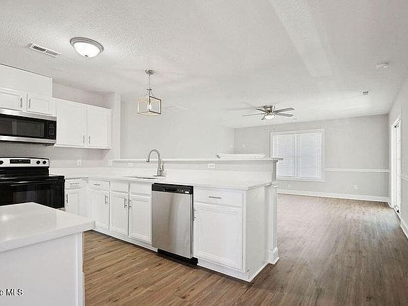 4th image of 2205 Chavis Drive #B