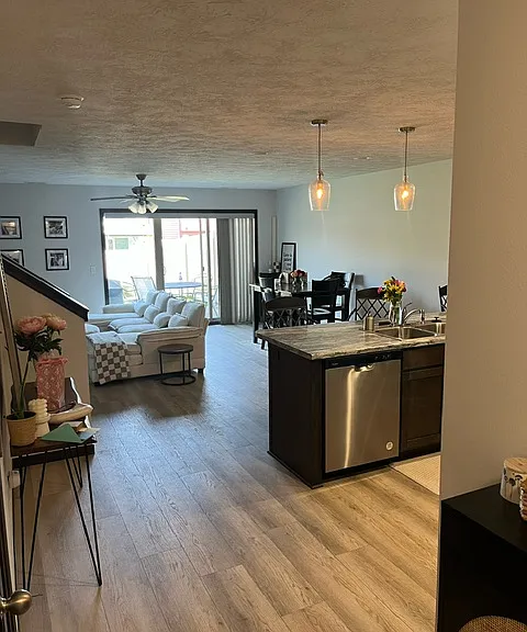 9418 W Dolores Dr — Photo 6