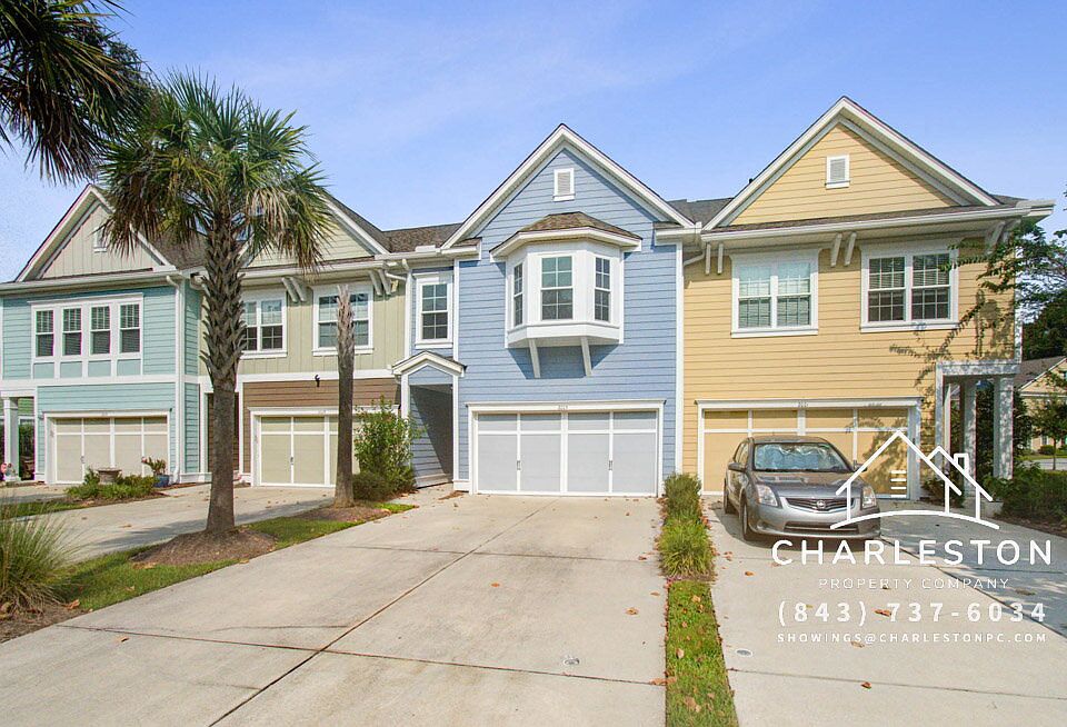 1st image of 2005 Kings Gate Ln