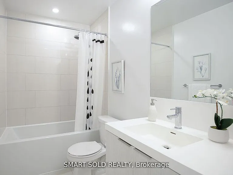 225 Sumach St #606W — Photo 43