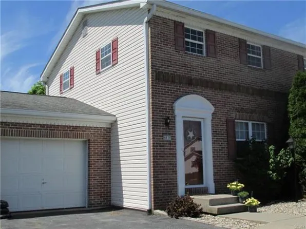 4910 Shawnee Ct, Schnecksville, PA 18078