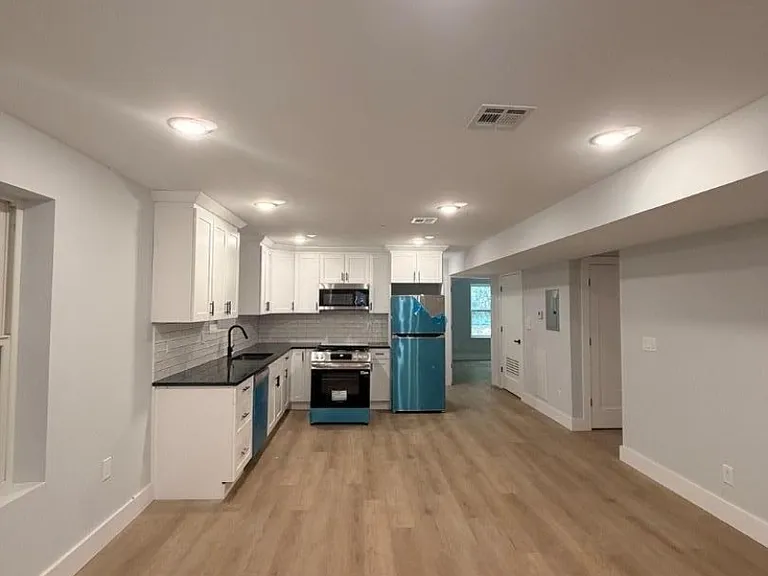 129 Mount Pleasant Ave #1 — Photo 4