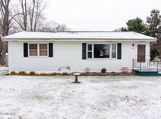 2477 Yankee St, Niles, MI 49120