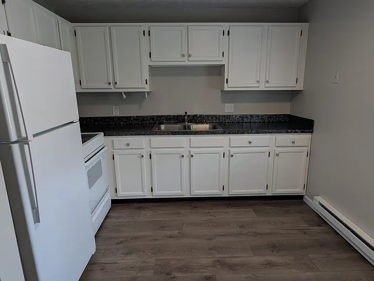 785 Kerns Dr NE — Photo 7