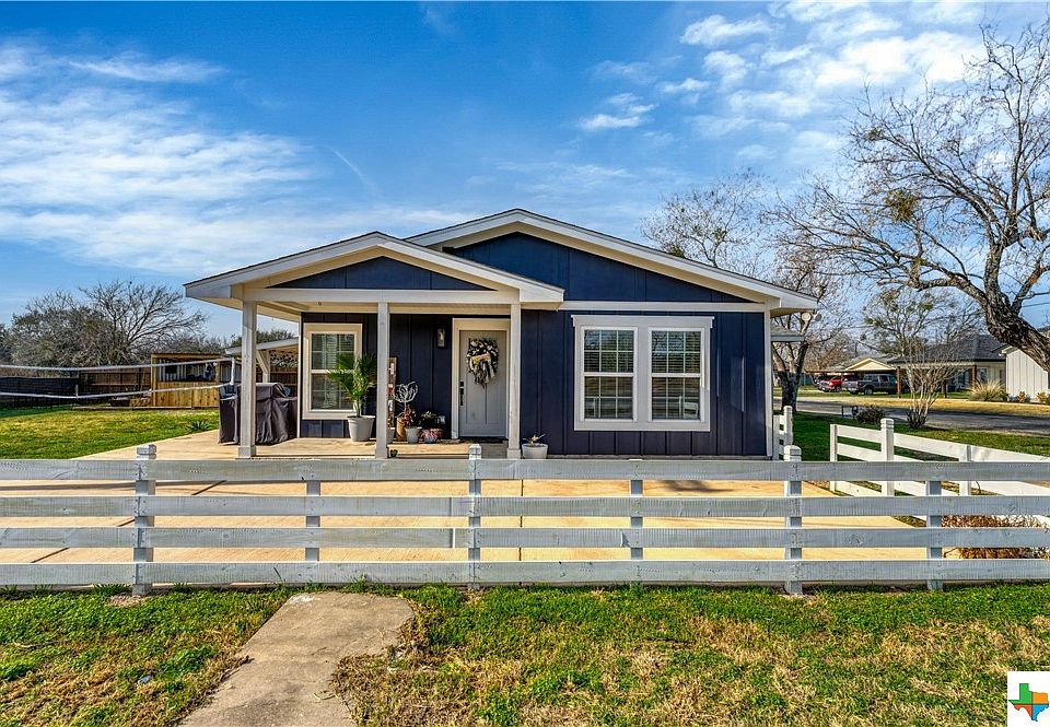 400 S Storts St, Poth, TX 78147 Zillow