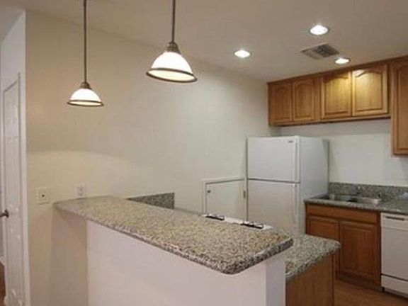 4th image of 1798 N Allen Ave