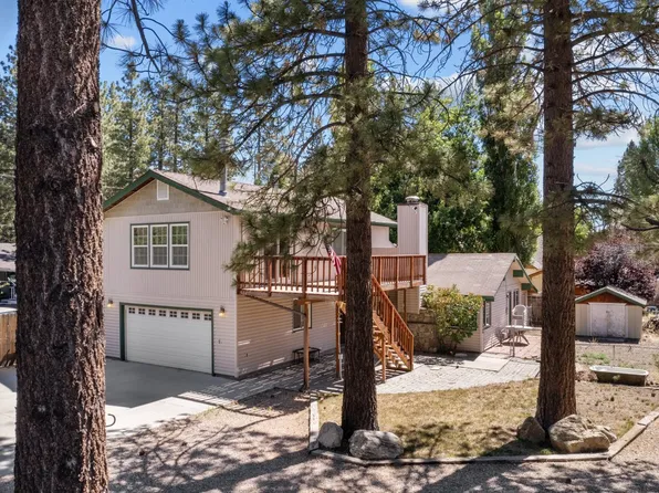 924 Greenway Dr, Big Bear City, CA 92314