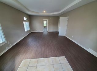 503 Beach St, Aurora, IL 60505