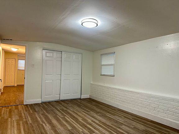 3rd image of 4008 W Fairview Hts