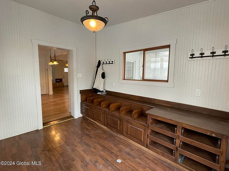 2nd image of 20 Auburn Place