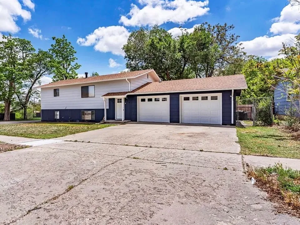 230 Greenwood Ave #2