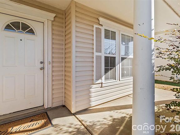 3rd image of 420 Zander Woods Ct
