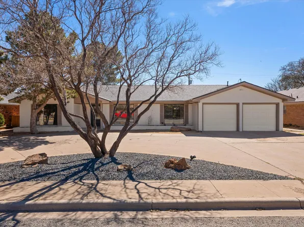 206 Sandalwood Ln, Levelland, TX 79336