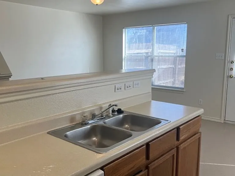 1105 Christopher Ave — Photo 19