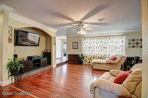 4th image of 1531 Caribbean Dr