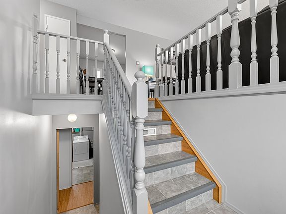 3rd image of 2027 38th St NW