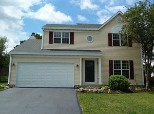 211 Yvonne Ct, Round Lake Beach, IL
