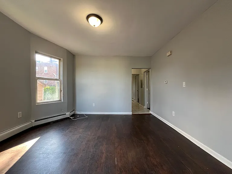 133 Elizabeth Ave #2 — Photo 5