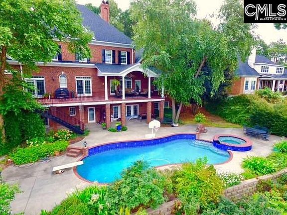 2nd image of 214 Aiken Hunt Cir