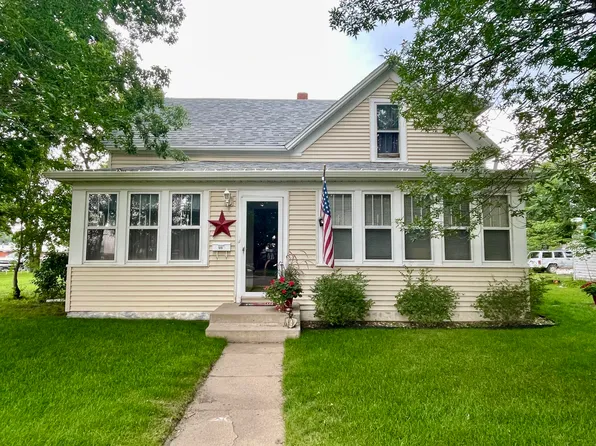 515 3rd Ave W, Mobridge, SD 57601